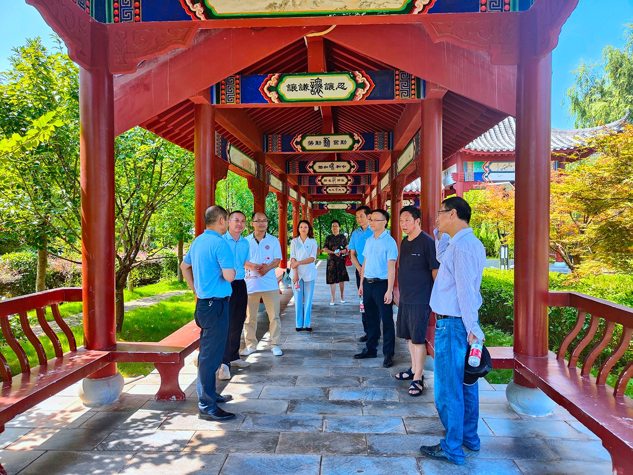 开云app官方在线入口（筹）赴铜仁幼儿师范高等专科学校考察学习