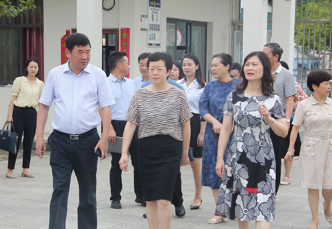 铜仁幼儿师范高等专科学校党委书记罗红芳率队莅临我校指导工作