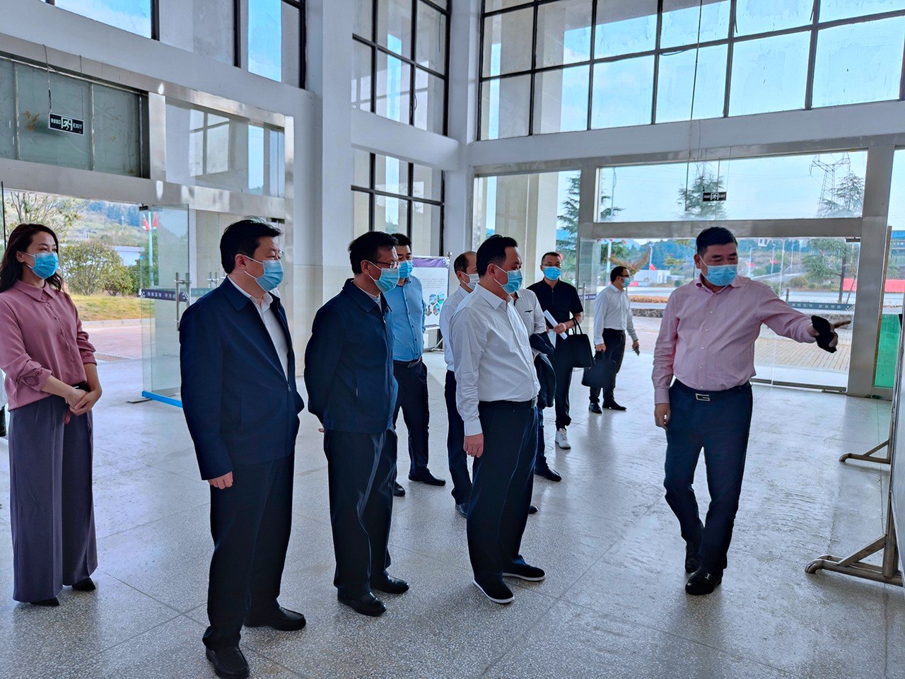 李俊宏副市长一行莅临我校视察指导工作