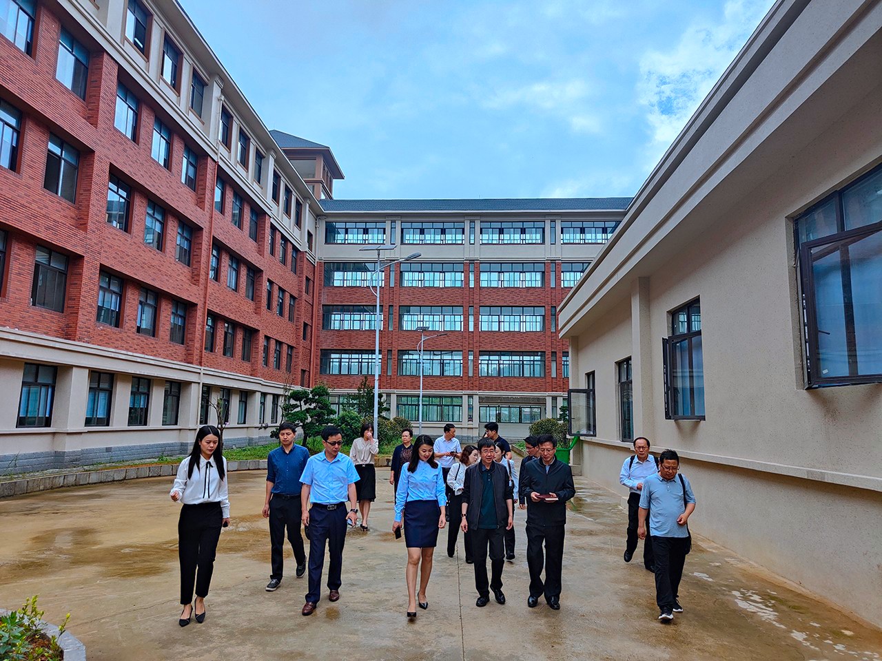 省信息中心副主任祖晓军一行莅临我校调研指导工作