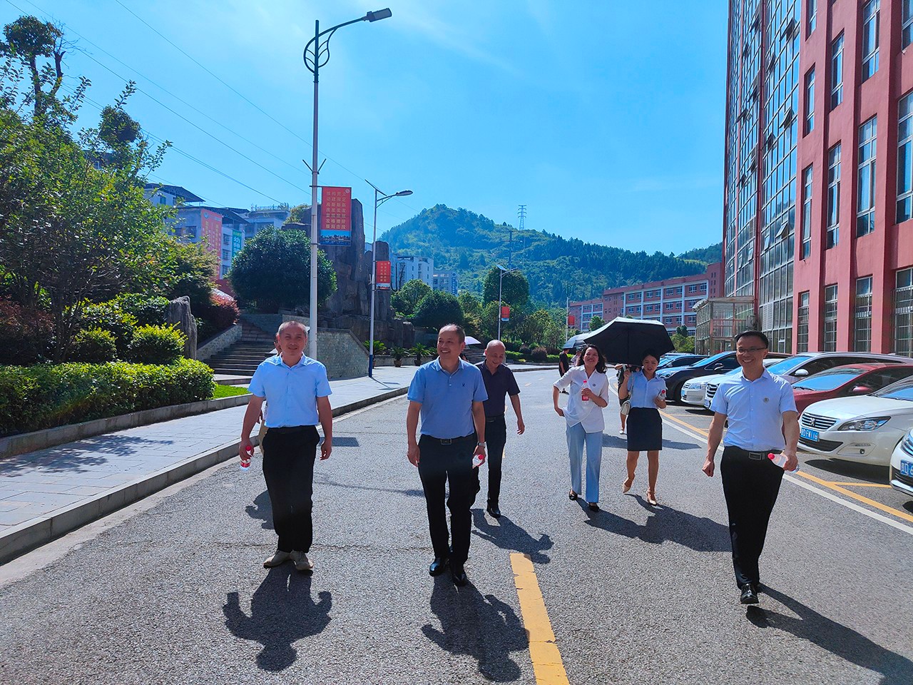 开云app官方在线入口（筹）赴铜仁幼儿师范高等专科学校考察学习