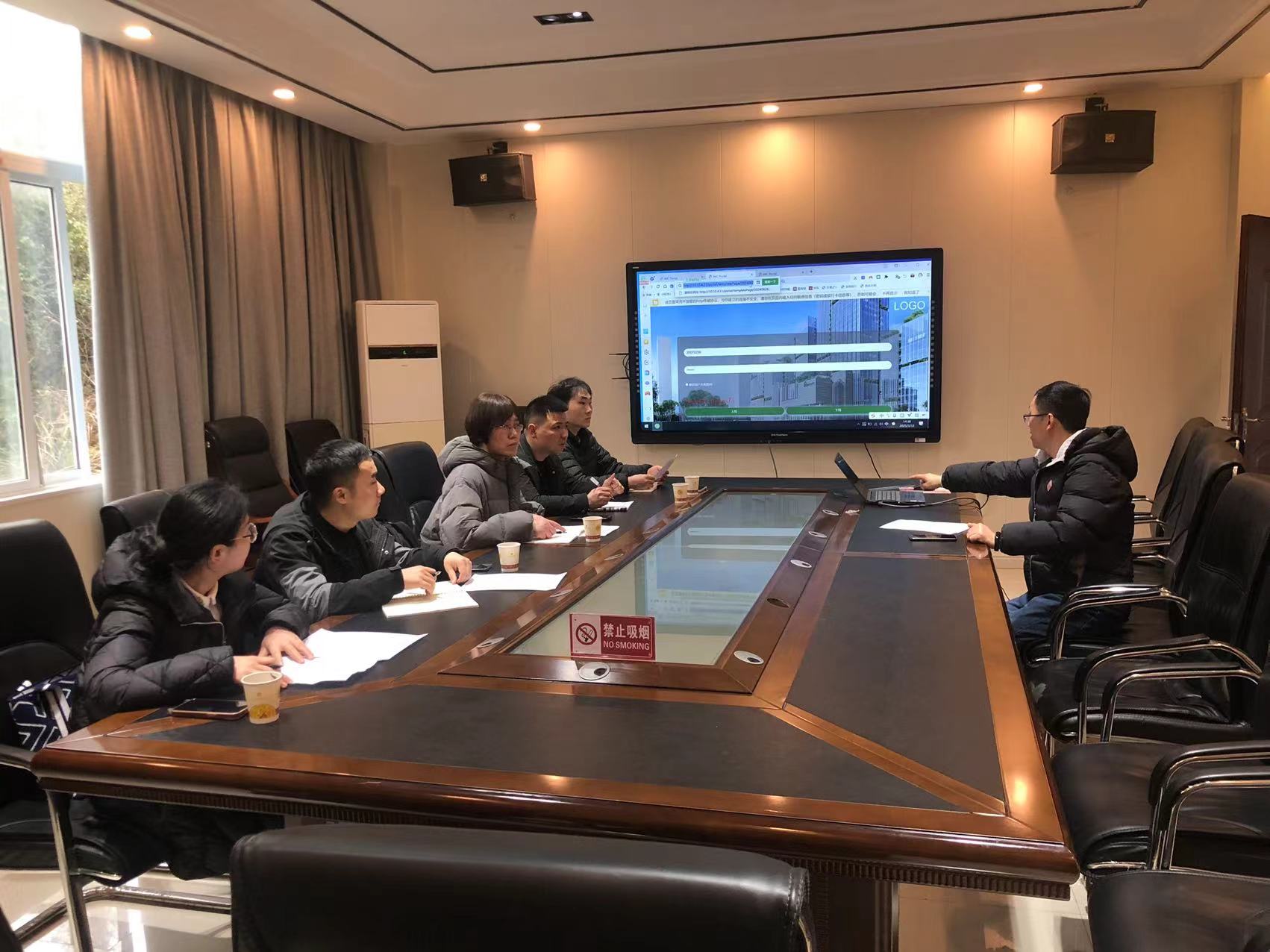 bdd53465c9af66aa637b70a7aabd916