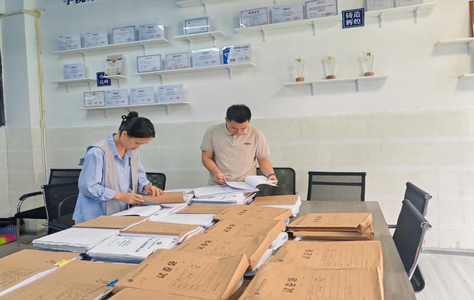 9aef447b2f975977b8e40187a18b7a63