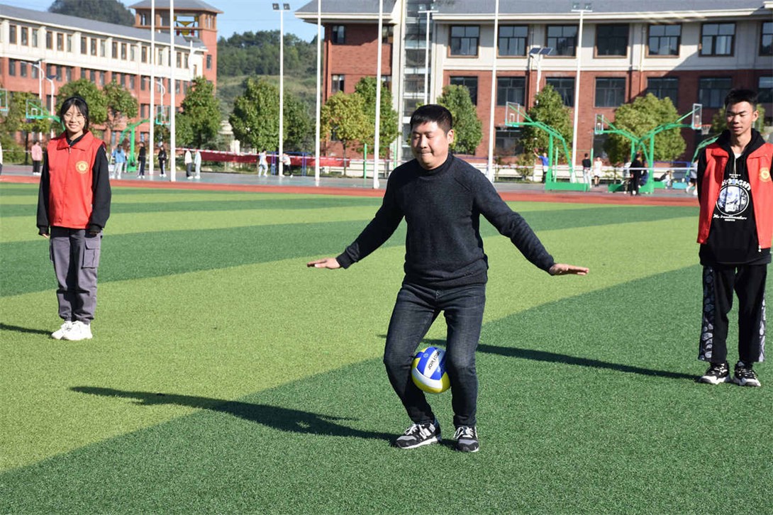 我校第一届田径运动会圆满落幕