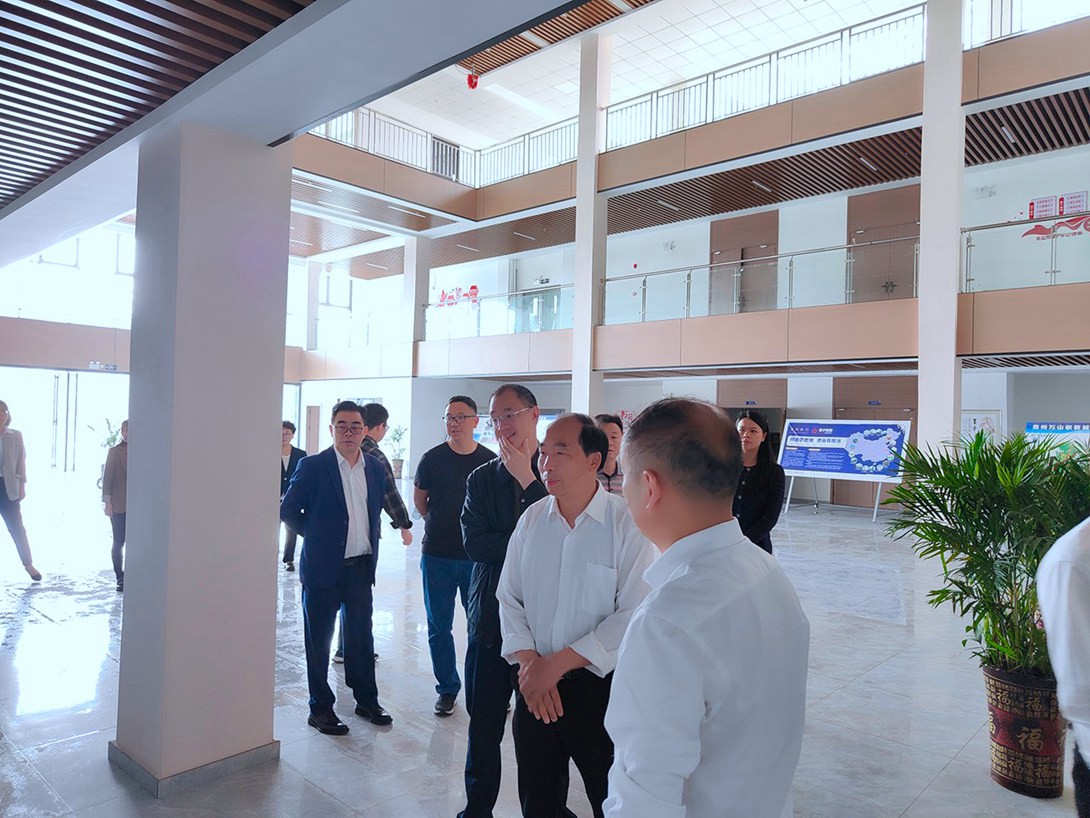 深化办学内涵 提高办学质量 —市人大常委会调研组莅临我校调研指导工作